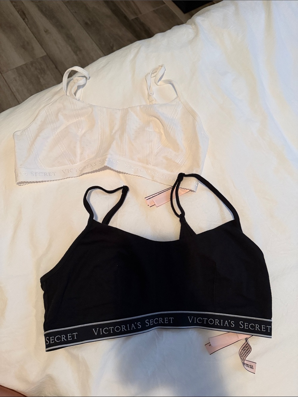 Victoria's Secret Black & White Wireless Bralette Duo